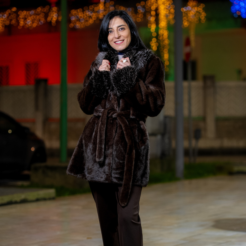 LINDA’S – Eco Pelliccia con cintura